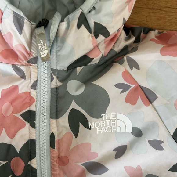 The North Face Kids Floral Jacket - Pink and Gray - Picture 4 of 6